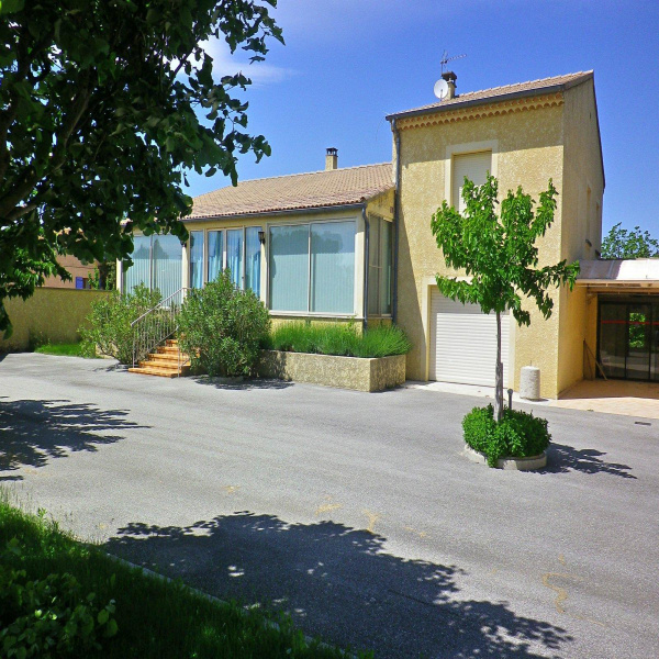 Offres de vente Villa Jonquières 84150